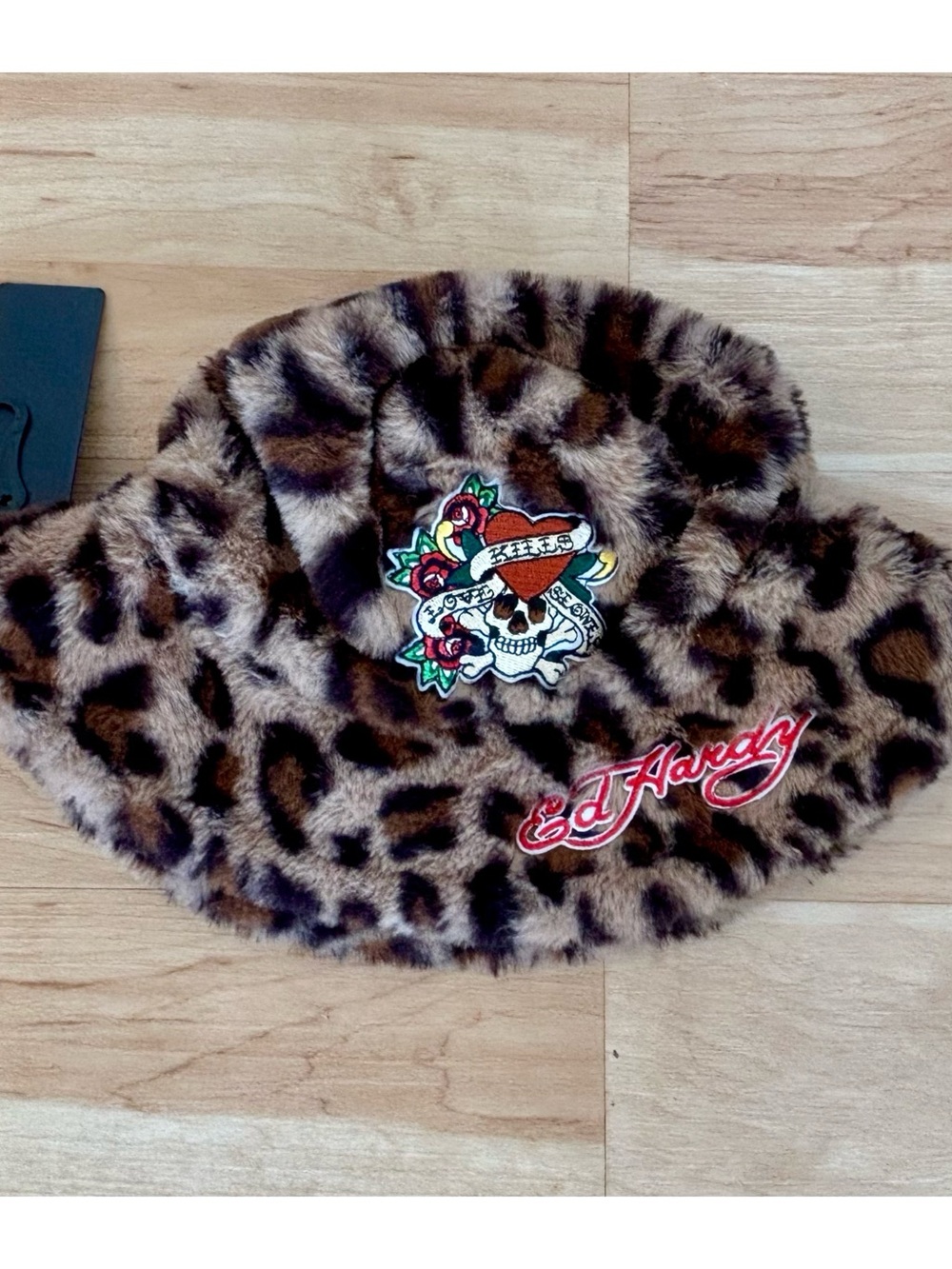 ED HARDY Women’s Plush Faux Fur Cheetah Print Embroidered Bucket Hat